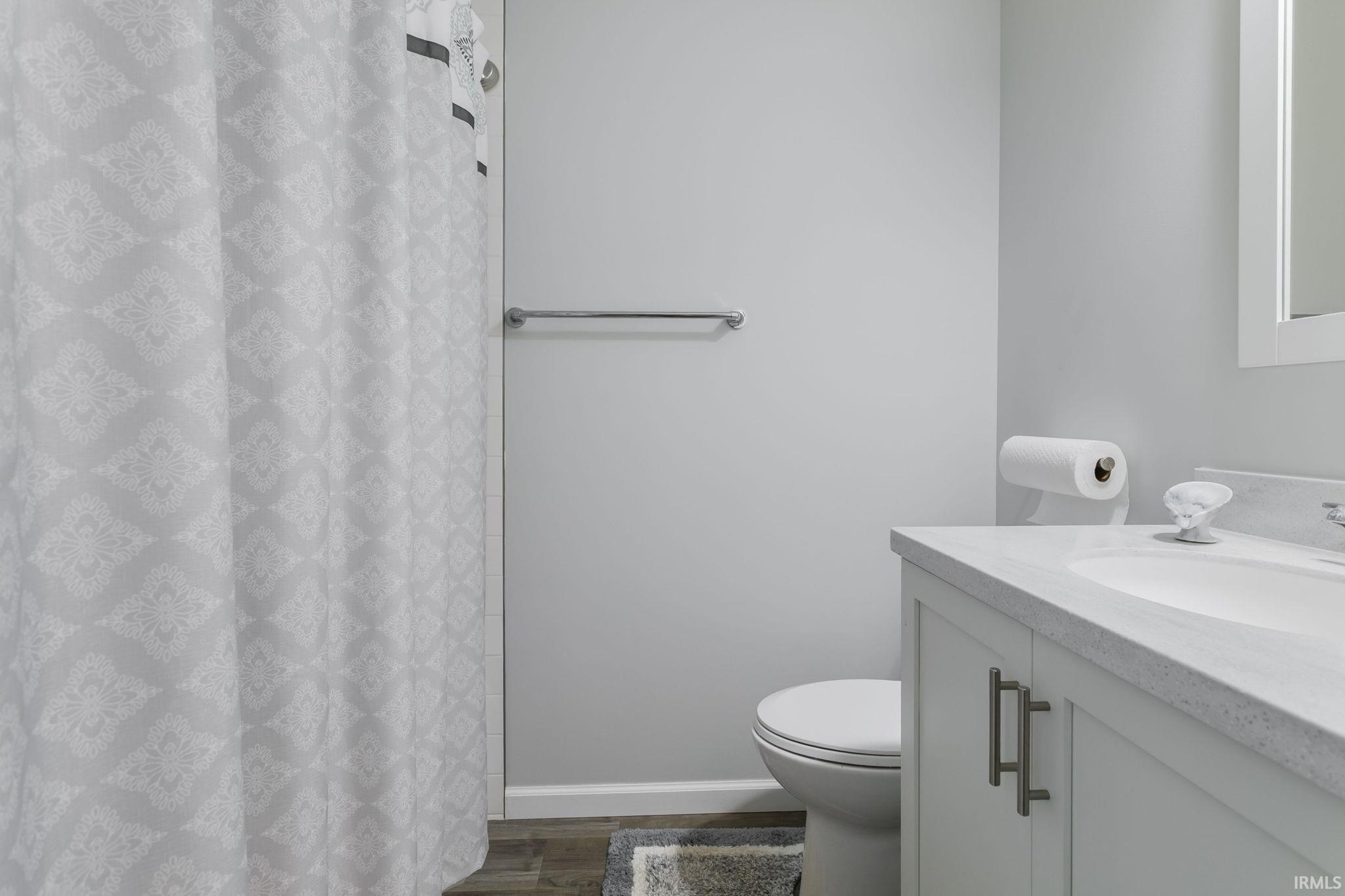 Mishawaka, Indiana 46545, United States, 4 Bedrooms Bedrooms, ,3 BathroomsBathrooms,Residential,Contingent,214843