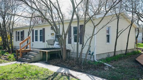 Tiny photo for 511 W Vine Street, North Judson, IN 46366 (MLS # 202612492)