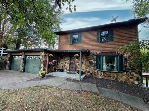 Photo of 5850 Temper Trail Court, Evansville, IN 47720 (MLS # 202641891)