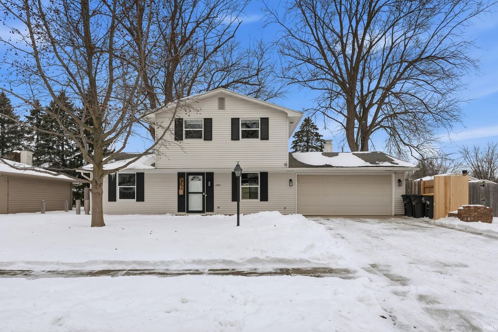 Photo of 7437 Regina Drive, Fort Wayne, IN 46815 (MLS # 202604178)