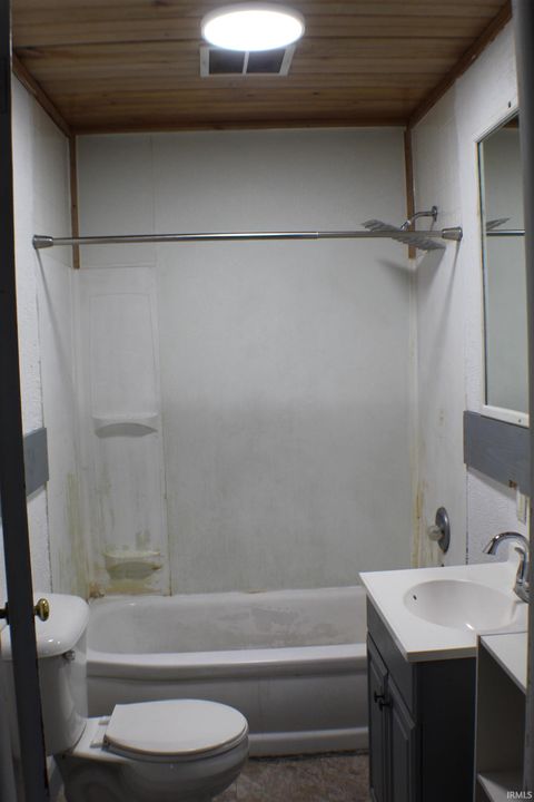 Tiny photo for 60 N Godfroy St, Peru, IN 46970 (MLS # 202546847)