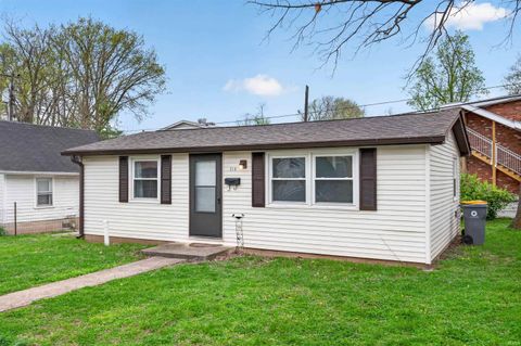 Tiny photo for 219 N Prow Avenue, Bloomington, IN 47408 (MLS # 202613564)