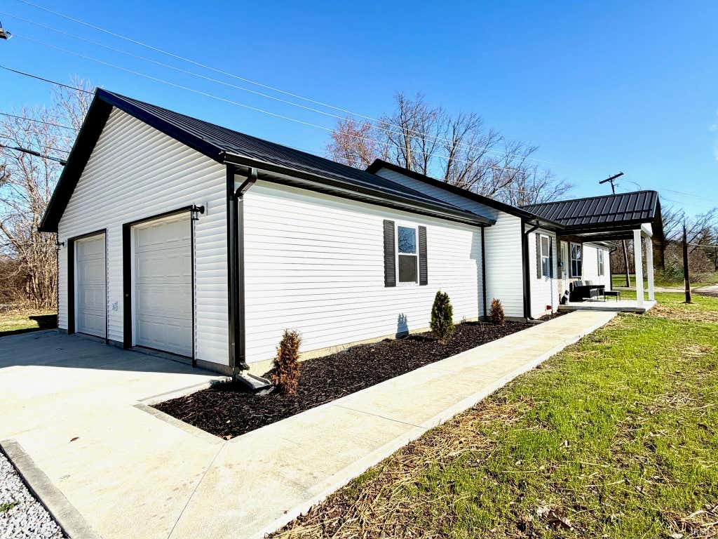 Photo of 103 E Warren Street, Mitchell, IN 47446 (MLS # 202631001)