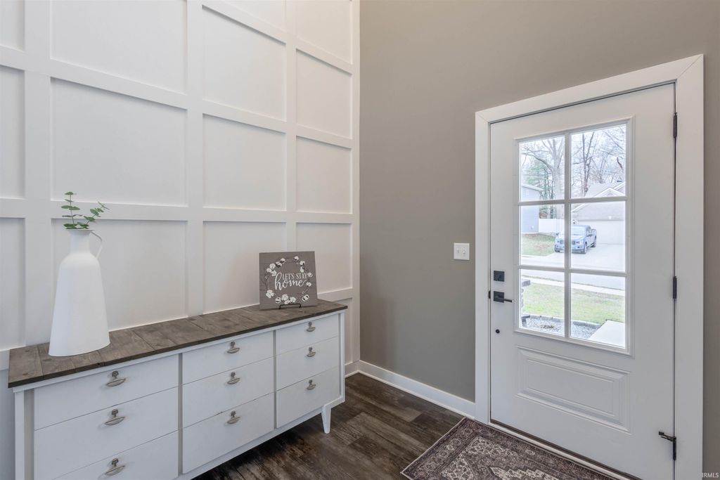 Photo of 9747 Blyth Drive, Evansville, IN 47725 (MLS # 202605998)