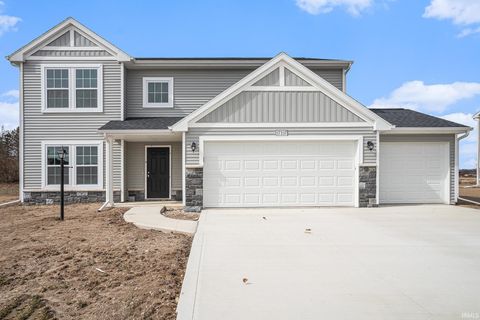 Photo of 2217 Miami Trail, Huntington, IN 46750 (MLS # 202540920)