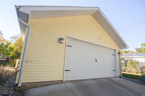 Tiny photo for 619 S 10th Street, Lafayette, IN 47905 (MLS # 202542088)