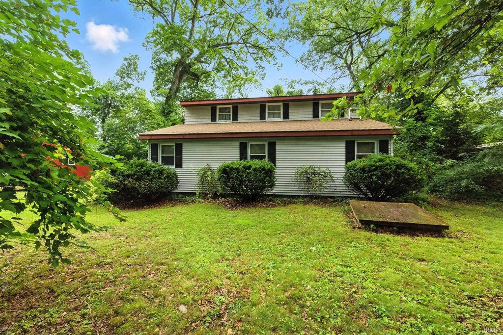 Photo of 8030 S 475 W, Winamac, IN 46996 (MLS # 202612133)