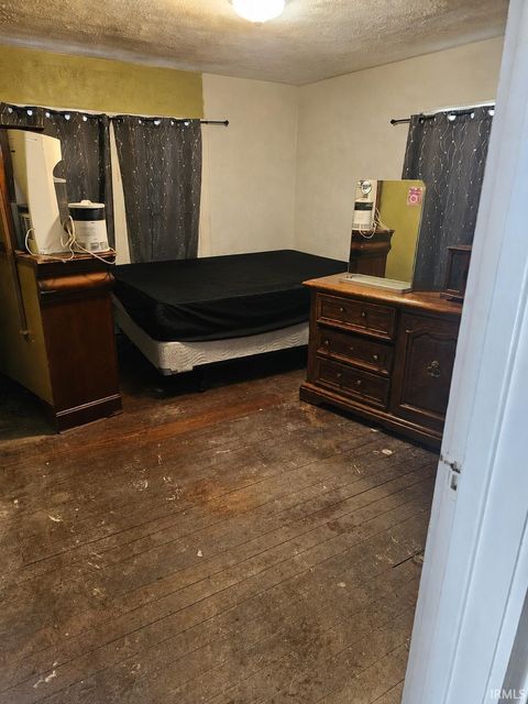 Tiny photo for 1133 Milton Street, South Bend, IN 46613 (MLS # 202618116)