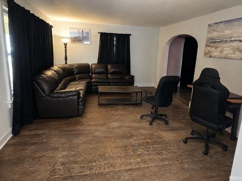 Tiny photo for 1133 Milton Street, South Bend, IN 46613 (MLS # 202618116)