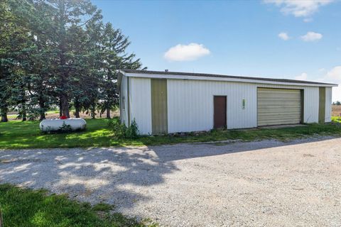 Tiny photo for 29891 Johnson Road, North Liberty, IN 46554 (MLS # 202619803)