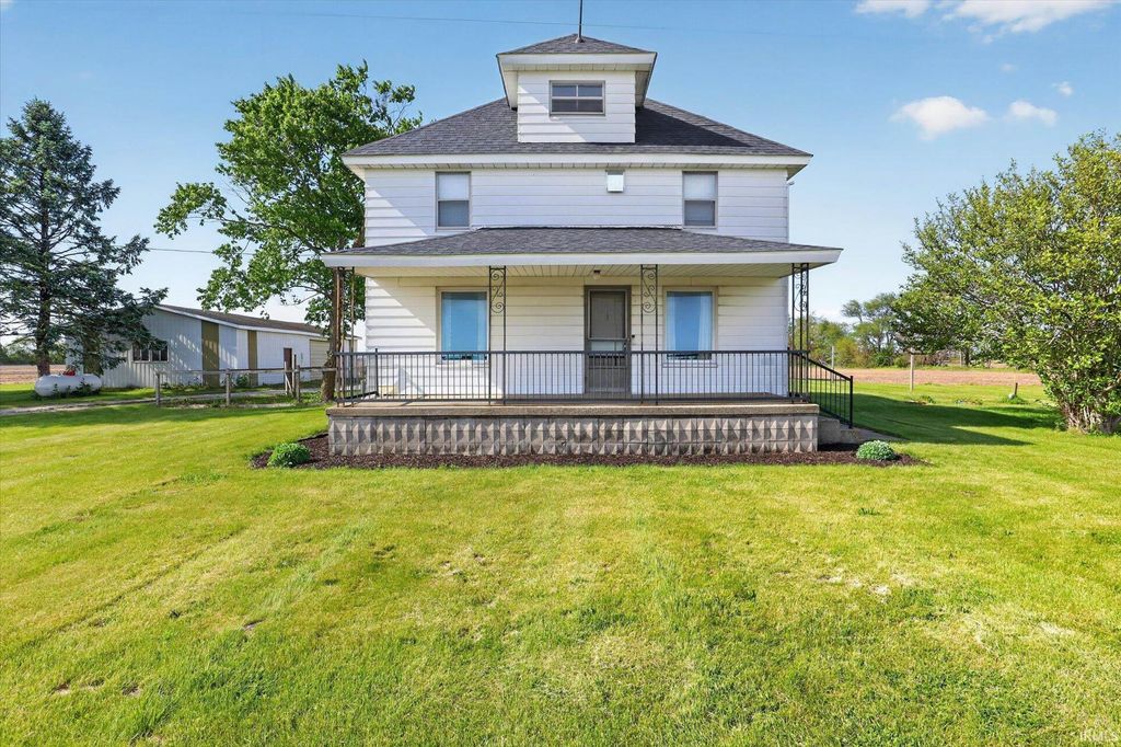 Photo of 29891 Johnson Road, North Liberty, IN 46554 (MLS # 202619803)