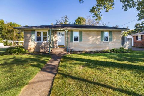 Photo of 800 Harmon Court, Evansville, IN 47711 (MLS # 202541498) Photo of 800 Harmon Court, Evansville, IN 47711 (MLS # 202541498)