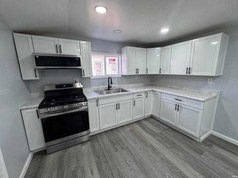 Tiny photo for 1516 Wright Street, Logansport, IN 46947 (MLS # 202604870)