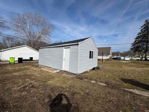 Tiny photo for 1516 Wright Street, Logansport, IN 46947 (MLS # 202604870)