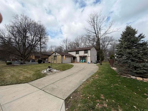 Photo of 7927 Willowwood Drive, Fort Wayne, IN 46835 (MLS # 202607856)
