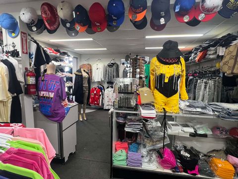 Tiny photo for 3325 E Market Street, Logansport, IN 46947 (MLS # 202602671)