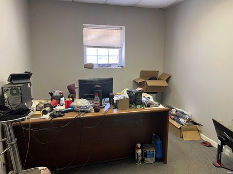 Tiny photo for 3325 E Market Street, Logansport, IN 46947 (MLS # 202602671)