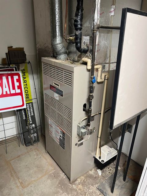 Tiny photo for 3325 E Market Street, Logansport, IN 46947 (MLS # 202602671)