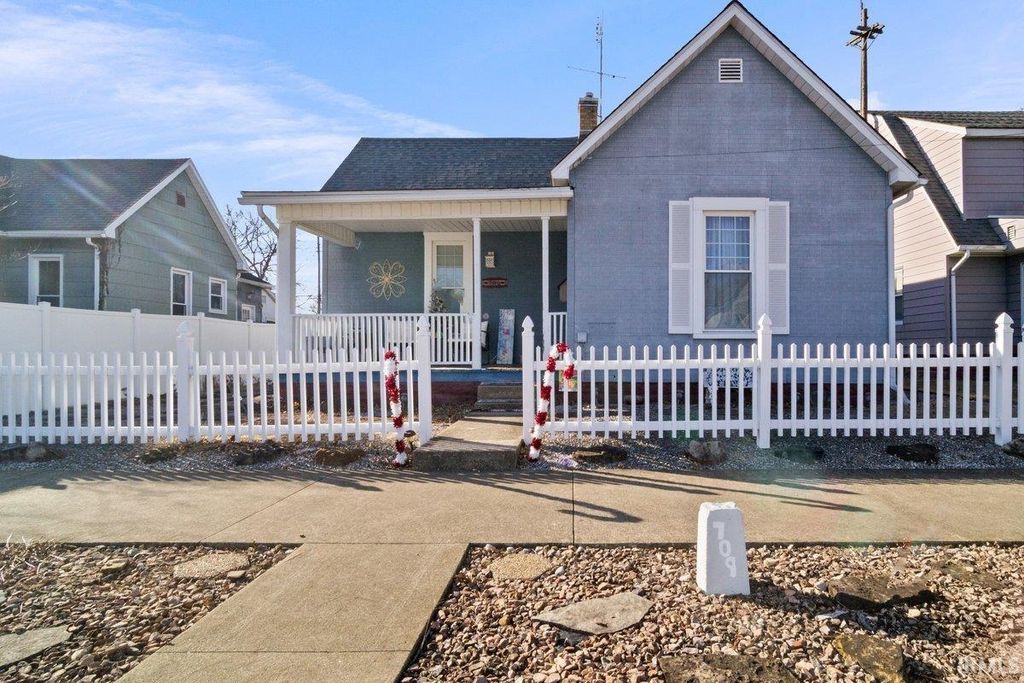 Photo of 709 S Race Street, Princeton, IN 47670 (MLS # 202602258)