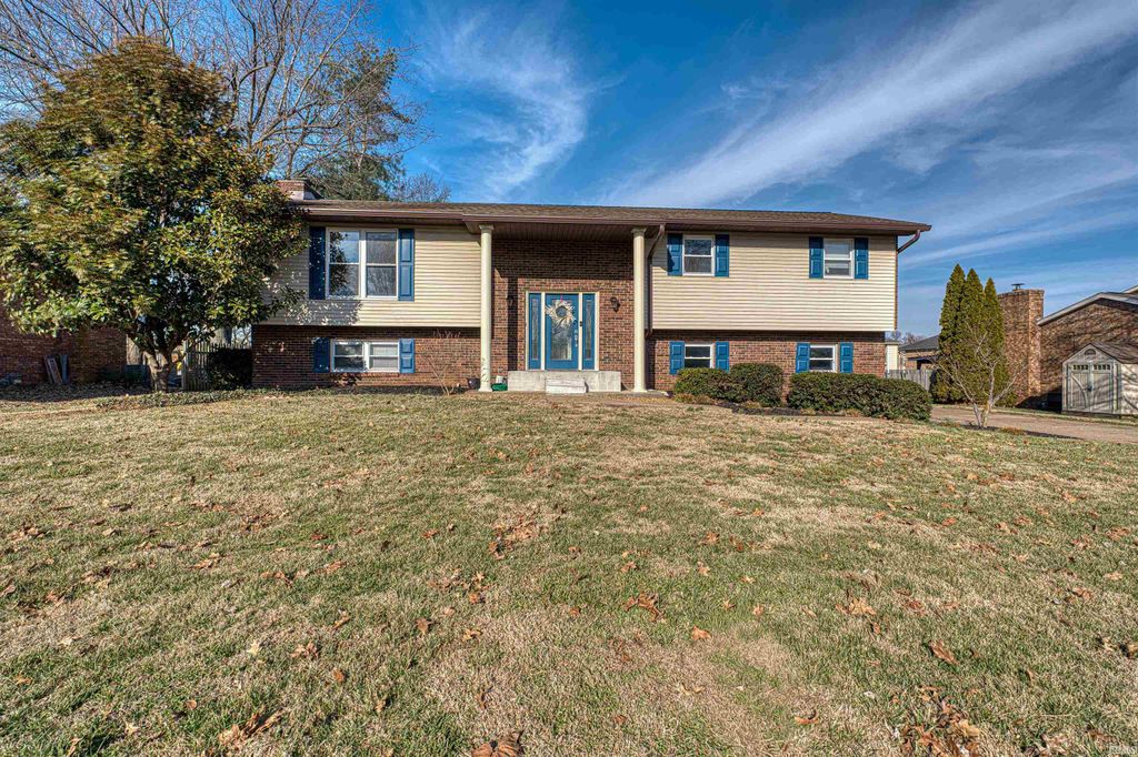 Photo of 8344 N Birch Drive, Newburgh, IN 47630 (MLS # 202600625)