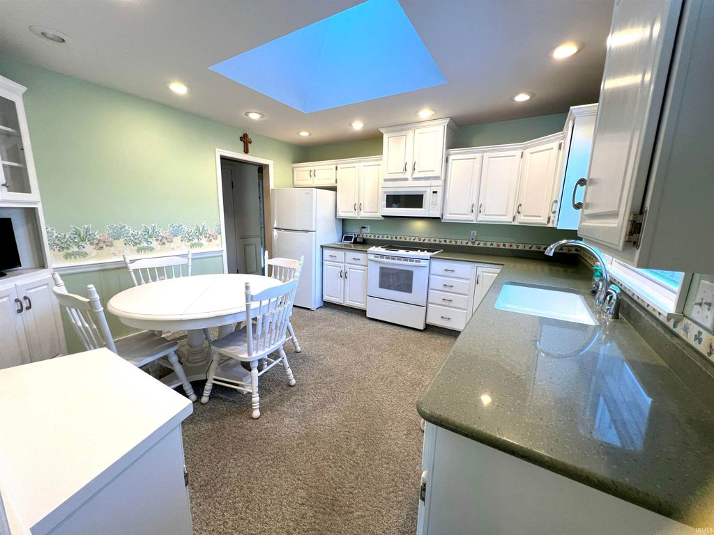 Photo of 807 N Old State Road 15, Milford, IN 46542 (MLS # 202548506)