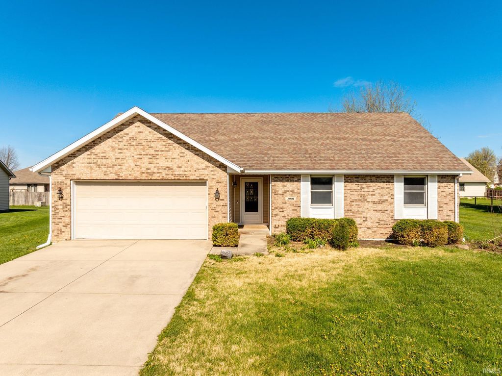 Photo of 1901 N Oriole Drive, Muncie, IN 47304 (MLS # 202612335)