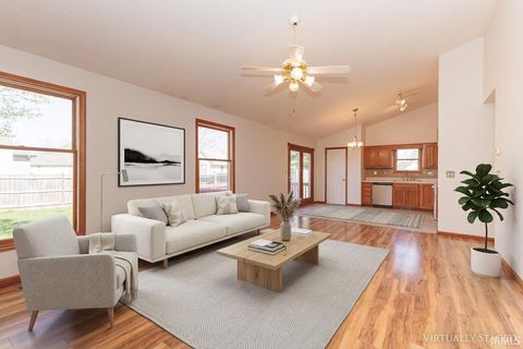 Tiny photo for 1901 N Oriole Drive, Muncie, IN 47304 (MLS # 202612335)