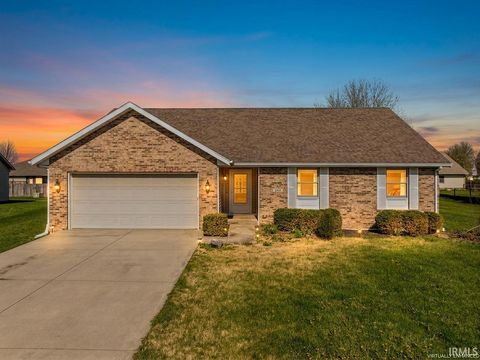 Photo of 1901 N Oriole Drive, Muncie, IN 47304 (MLS # 202612335)