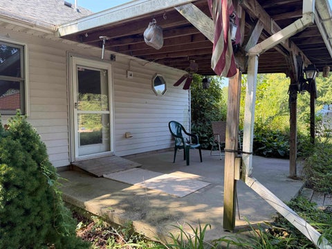Tiny photo for 187 Pea Ridge Road, Spencer, IN 47460 (MLS # 202637792)