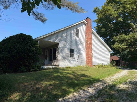 Tiny photo for 187 Pea Ridge Road, Spencer, IN 47460 (MLS # 202637792)