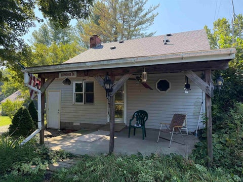 Tiny photo for 187 Pea Ridge Road, Spencer, IN 47460 (MLS # 202637792)