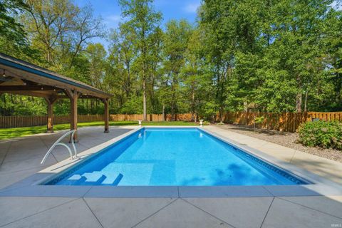 Tiny photo for 820 Deerwood Ridge, Lafayette, IN 47905 (MLS # 202618333)