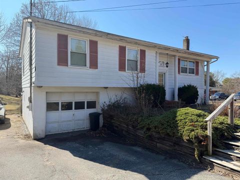 Photo of 3532 E Rogers Road, Bloomington, IN 47401 (MLS # 202606379)