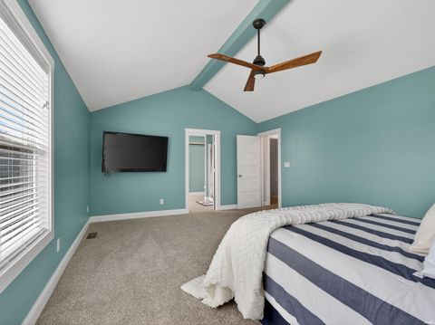 Tiny photo for 10469 N Moore Street, Syracuse, IN 46567 (MLS # 202611134)