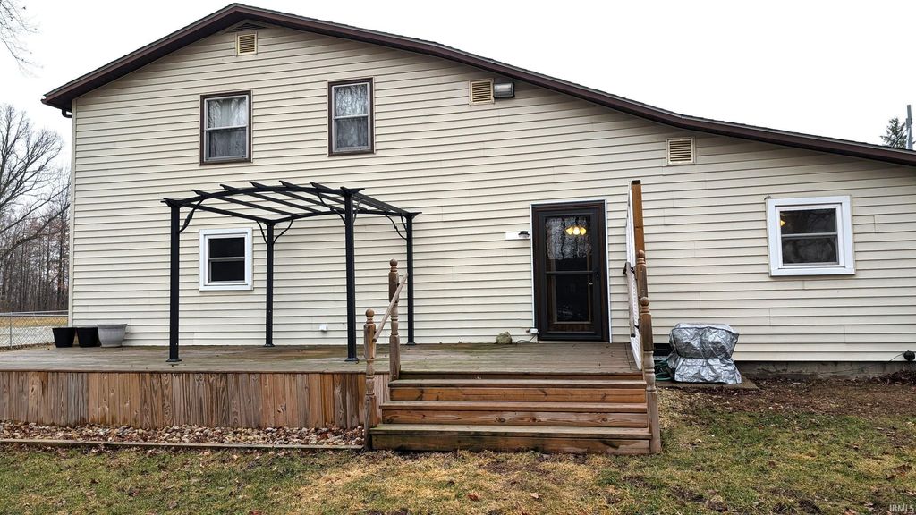 Photo of 4420 E 100, Marion, IN 46952 (MLS # 202607046)