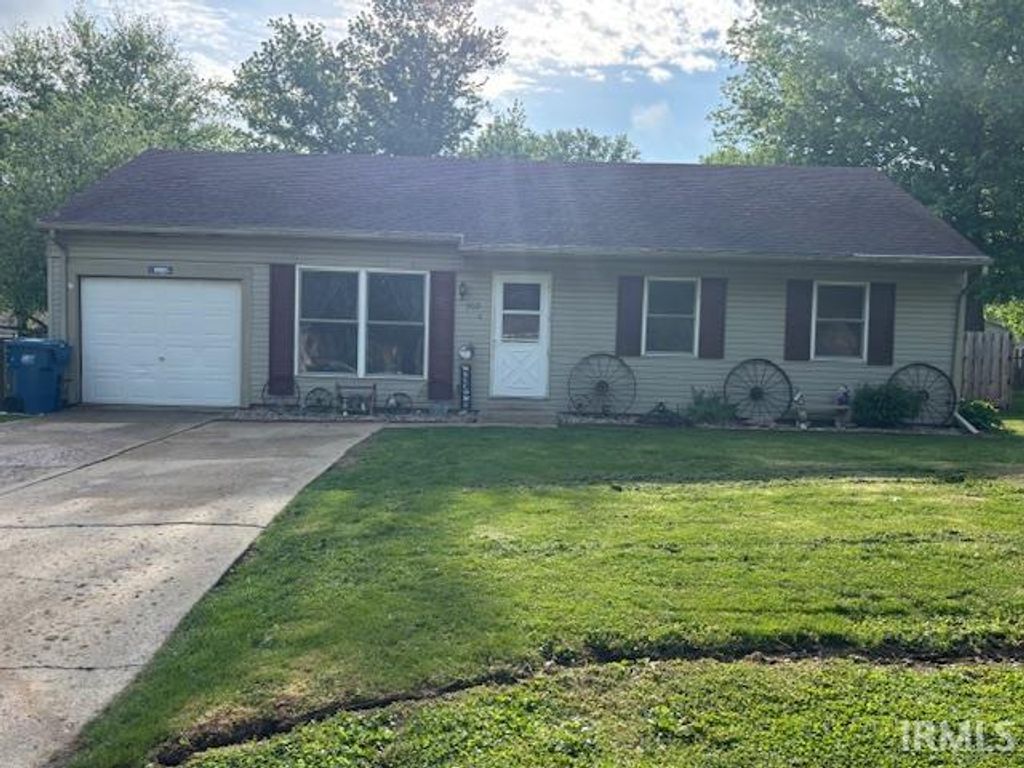 Photo of 702 N Darcy Drive, Oxford, IN 47971 (MLS # 202615045)