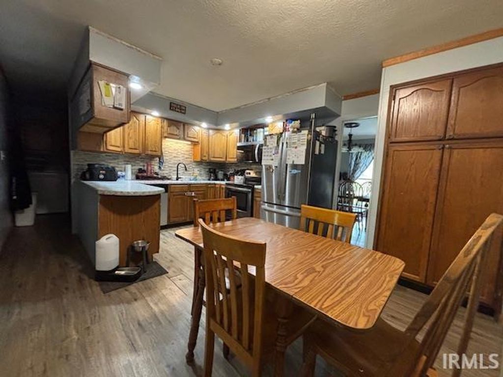 Photo of 702 N Darcy Drive, Oxford, IN 47971 (MLS # 202615045)