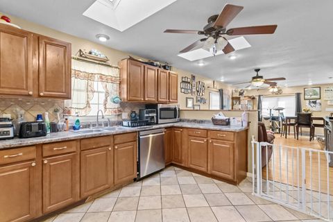 Tiny photo for 706 W Virginia Street, Kokomo, IN 46902 (MLS # 202606123)