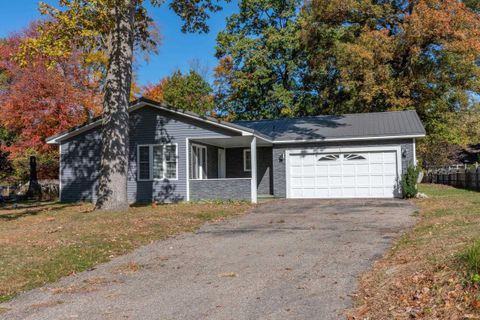 Photo of 13470 7Th Road, Plymouth, IN 46563 (MLS # 202544313)