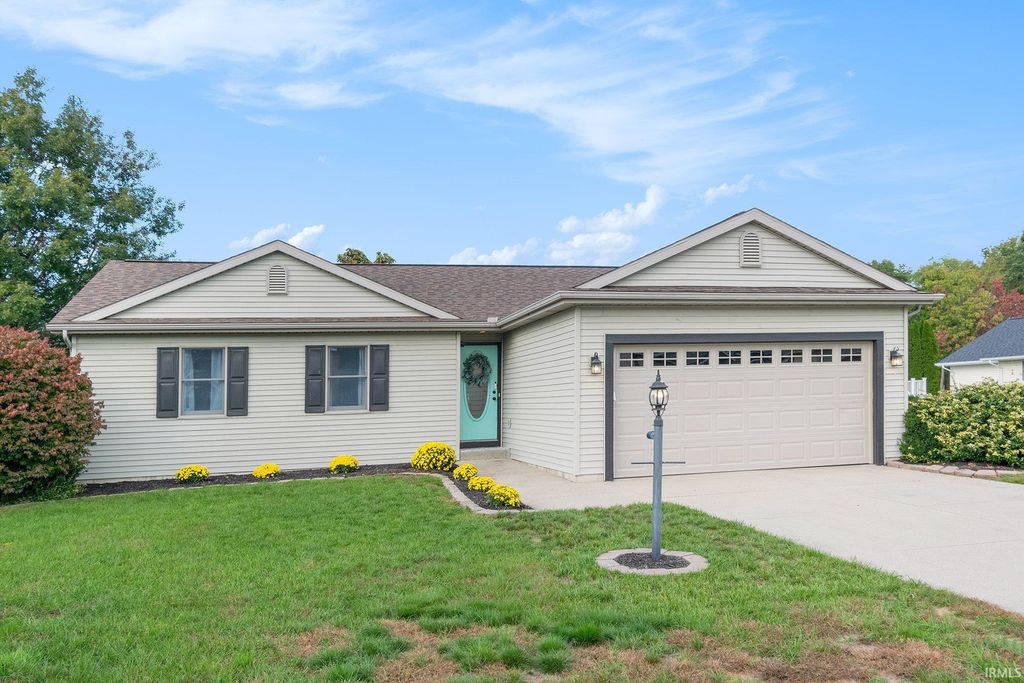 Photo of 30817 Mast Drive, Osceola, IN 46561 (MLS # 202541716)