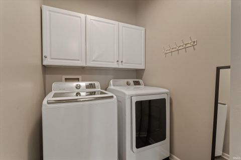 Tiny photo for 6125 Lansdown Court, South Bend, IN 46614 (MLS # 202617916)