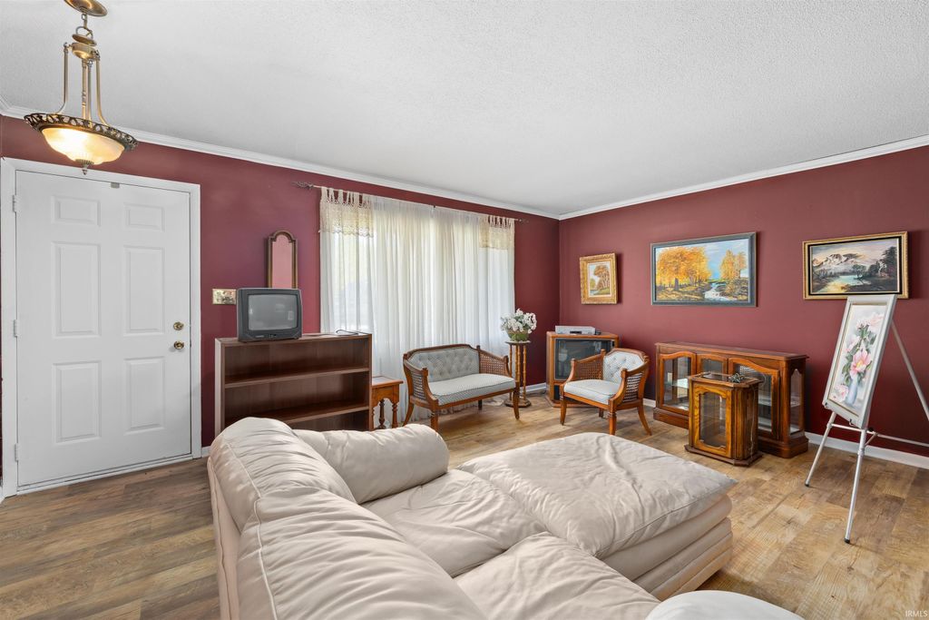 Photo of 7615 Verona Drive, Fort Wayne, IN 46816 (MLS # 202612331)