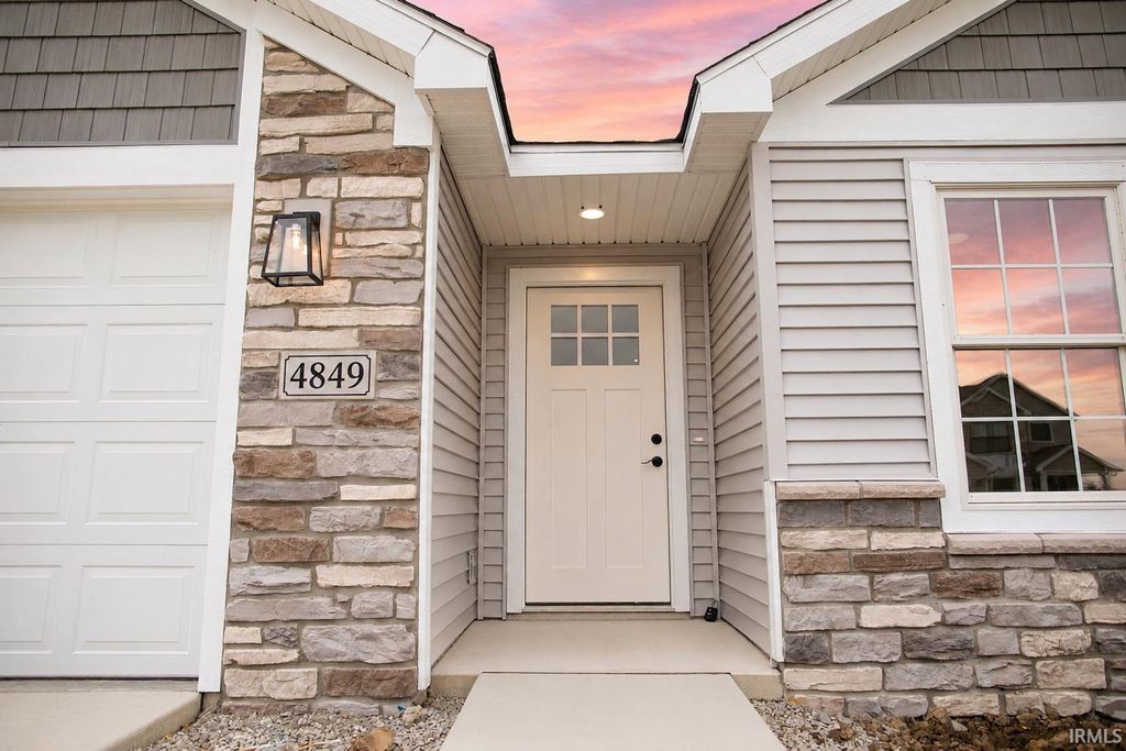 Photo of 4849 Whittlebury Drive, Fort Wayne, IN 46818 (MLS # 202625442)