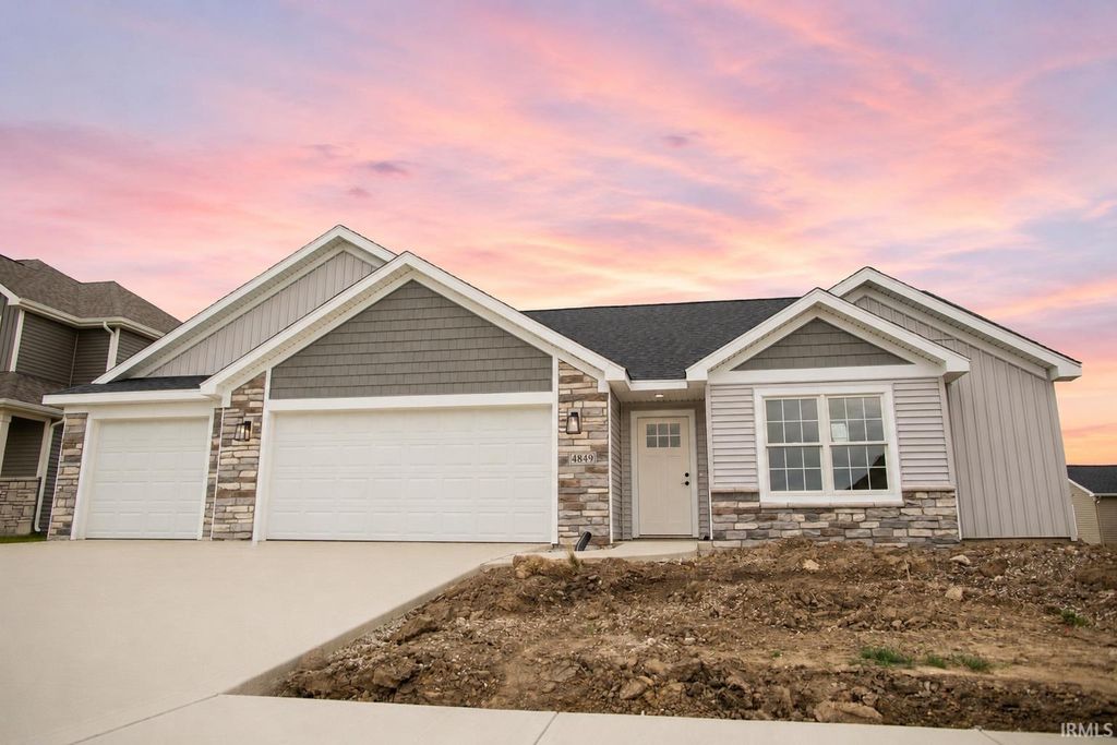 Photo of 4849 Whittlebury Drive, Fort Wayne, IN 46818 (MLS # 202625442)
