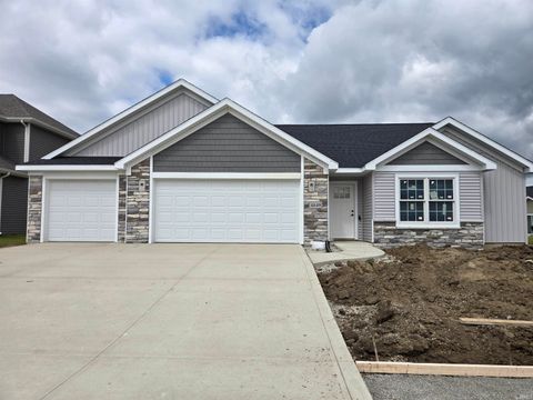 Photo of 4849 Whittlebury Drive, Fort Wayne, IN 46818 (MLS # 202625442)
