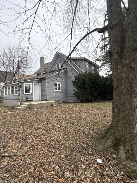 Tiny photo for 903 N Courtland Avenue, Kokomo, IN 46901 (MLS # 202605701)
