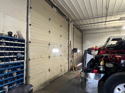 Tiny photo for 402 E Monroe Street, Kokomo, IN 46901 (MLS # 202609297)