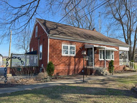 Photo of 1340 N St Johns Road, Washington, IN 47501 (MLS # 202607542)