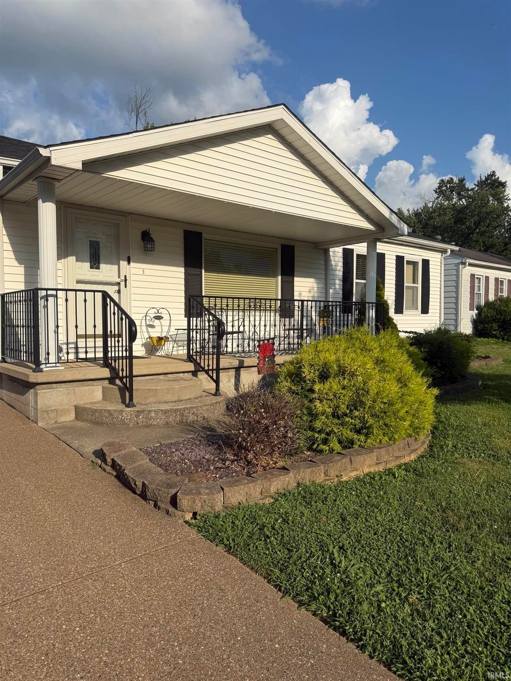 Photo of 1206 S Fourth Street, Boonville, IN 47601 (MLS # 202628669)
