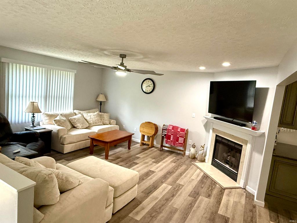 Photo of 5918 S Foxwood Lane, Bloomington, IN 47401 (MLS # 202600915)